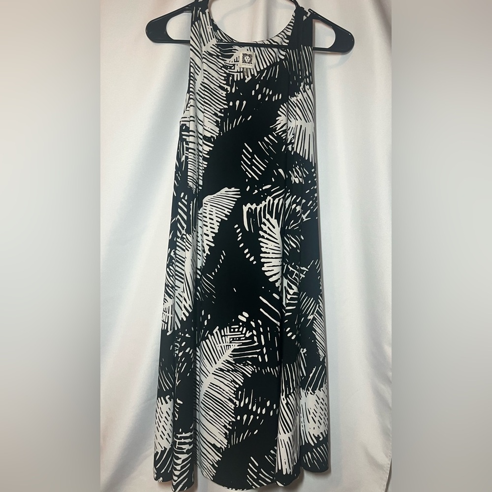 Anne Klein Monochrome Abstract dress